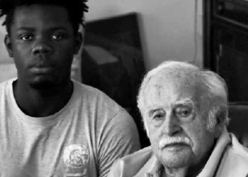 « Comment peut-on penser à faire des fours crématoires, brûler des gens, construire une chambre à gaz ? Quel être humain peut penser à cela ? À détruire un peuple ? » Marcel Jungerman