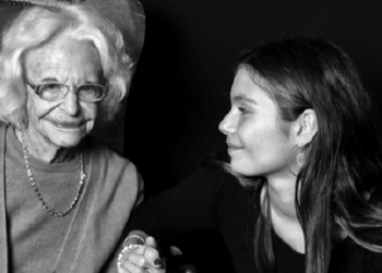 « Garder les yeux ouverts. Être capable de dire non au mépris des êtres humains, oui à la dignité et au respect. » Marie-José Chombart de Lauwe