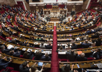 Exit l’hyper-présidentialisme, bonjour le parlementarisme !