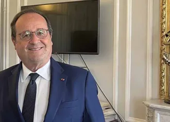 François Hollande, sa 5ème république
