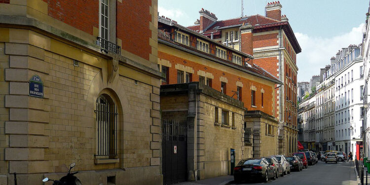 Rue des Tournelles, promenade libertine