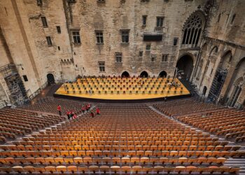 Avignon : le “in” en Une