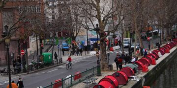 La bataille secrète des mètres carrés parisiens